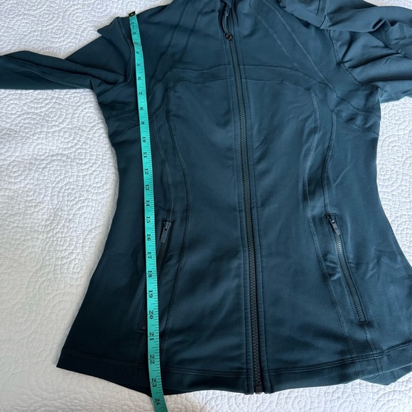 Women's Teal Jacket Lululemon Define Jacket
Blue Borealis size 8 - Picture 8 of 10